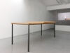 This object, or this table, should be considered more like a sculptural object, 2012, bois de chêne, métal, pierre naturelle, pièce unique photo © Aurélien Mole