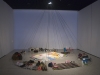 The discovery of living, 2010, installation, ruban adhésif, objets personnels du quotidien, 550 x 550 x 350 cm